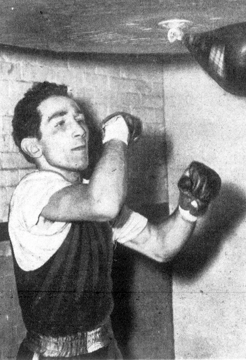 Willie Pep Net Worth 2026 - The Featherweight Wizard's Enduring Financial Legacy